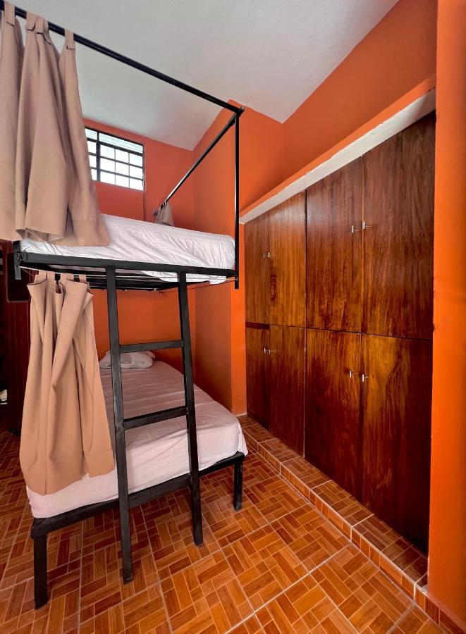Alena Hostal Valladolid  Extérieur photo